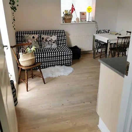 13 Minute Walk To Lego - 50m2 Holiday * Billund